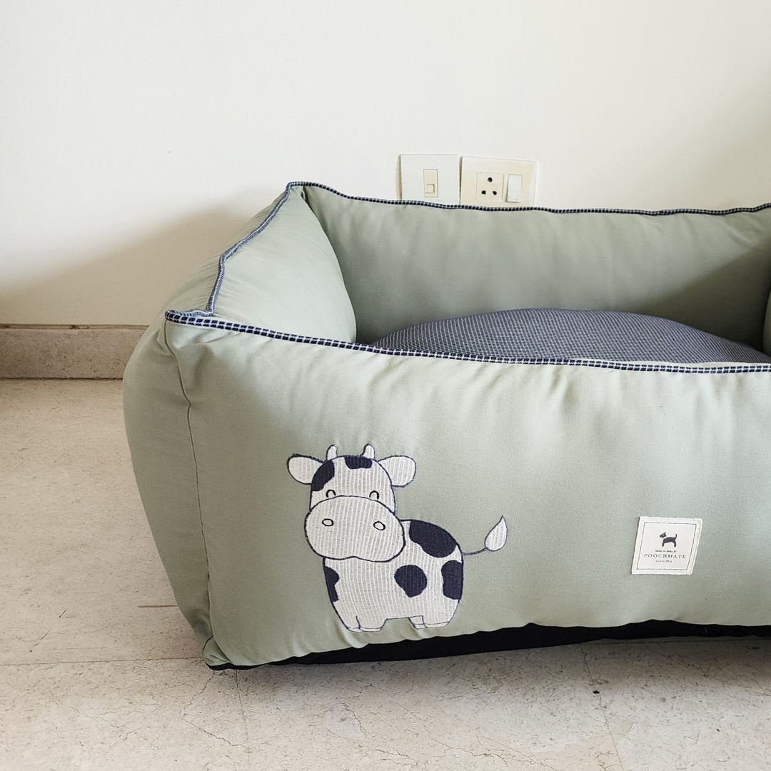 Dog beds with zip clearance off covers